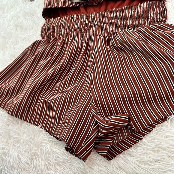 STORIA Striped Ruffle Sleeve Tie-Front Romper Size S - Picture 8 of 16